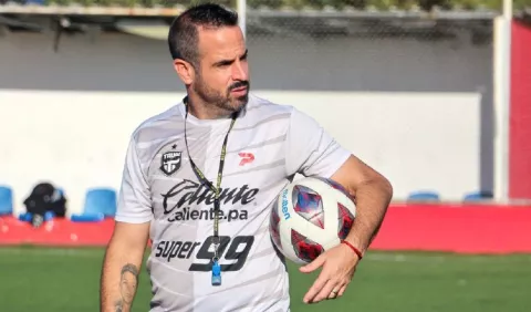Enrique 'Kike' García deja el banquillo del Tauro FC