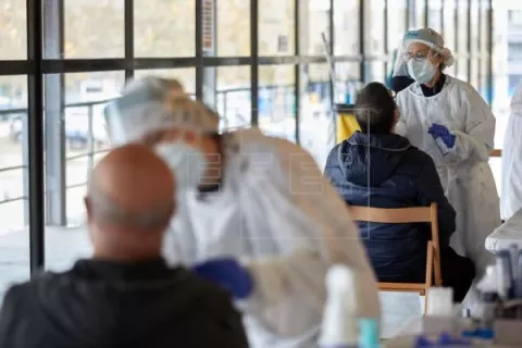Covid-19 sigue al alza en España con casi el 90% de la población vacunada