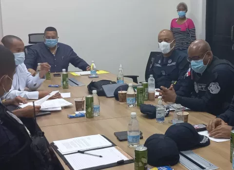 Representantes colonenses no podrán expedir permisos para actividades con música y licor 