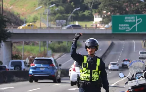 Implementarán inversión de carriles a partir del mediodía de este 24 de diciembre