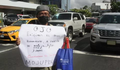 Jubilados aseguran que existen fuentes de financiamiento para que se les paguen tres bonos