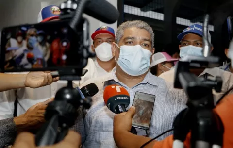 Ministro Luis Sucre advierte que ómicron ingresará en algún momento a Panamá
