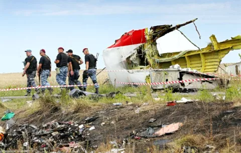 Piden cadena perpetua para los cuatro acusados de derribar el avión de Malaysia Airlines en 2014
