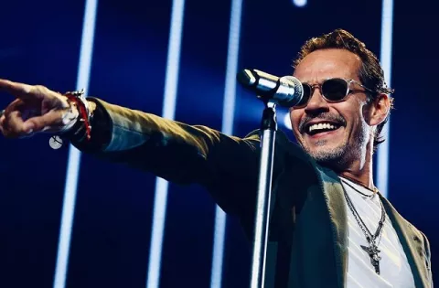 Marc Anthony causa preocupación entre sus seguidores por un extraño movimiento en su mandíbula 