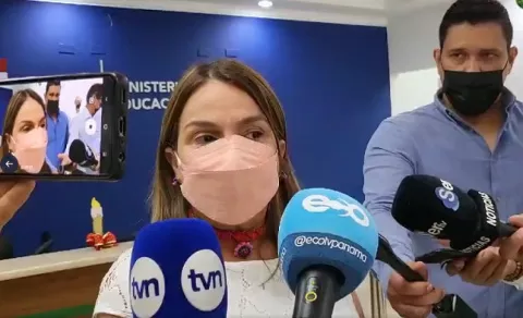 Alrededor de 4 mil docentes se rehúsan a ser vacunados contra la covid-19
