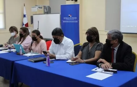 Meduca y la Amup alcanzan consensos sobre calendario escolar 2022 y pagos pendientes 