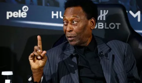 Pelé recibe el alta médica y seguirá su tratamiento del tumor de colon