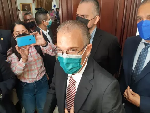 Diferencias políticas afloran tras aprobación de presupuesto del distrito capital