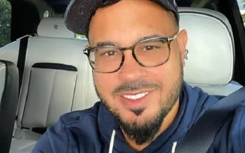 Raphy Pina es declarado culpable por posesión ilegal de armas