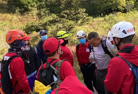 Encuentran con vida a los dos panameños extraviados en el Parque Nacional Volcán Barú
