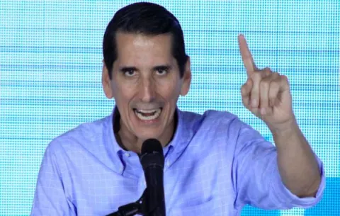 Rómulo Roux pretende revocar mandato de diputados de CD para silenciar denuncias de malversación de subsidio electoral del partido