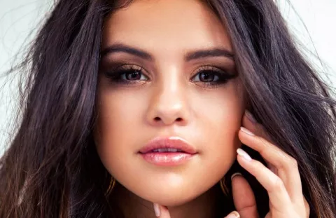 Selena Gómez estrena su primera serie en español como productora