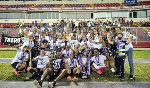 Taurinas siguen festejando a  lo grande por el bicampeonato