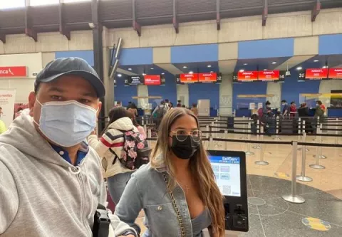 Diputado Elías Vigil: mi hermana viajó para cirugía y regresó para enfrentar proceso