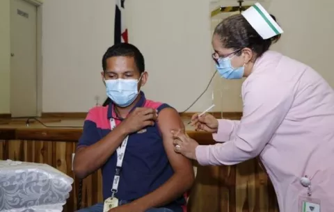 Minsa: Más de un millón de personas se han vacunado contra la influenza