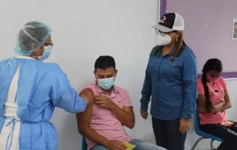 Cifra de no vacunados en Panamá oscila entre 800 mil a 950 mil personas