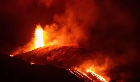 Volcán en España impone su propia historia