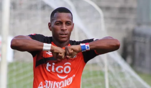 Nicolás 'Yuyu' Muñoz firma con Municipal Limeño