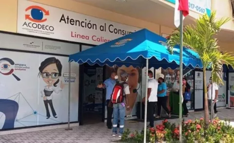 Acodeco alerta sobre abonos en la contratación de servicios y posibles cláusulas abusivas