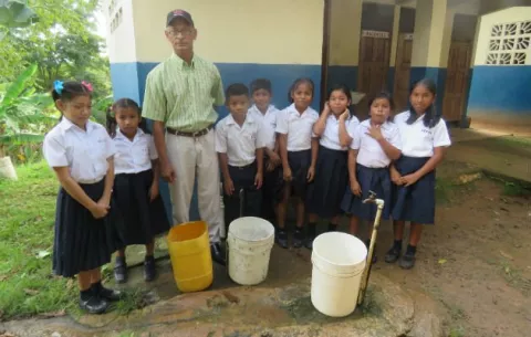 Contra el reloj trabaja Meduca para garantizar agua potable permanente a centro educativos 