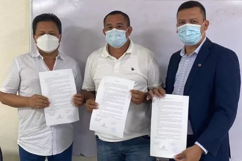 Bananeros levantan huelga tras lograr acuerdos con la empresa