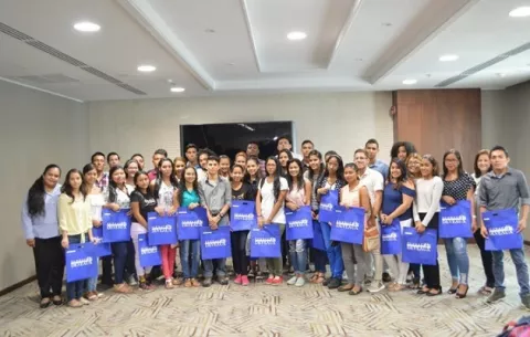 Fundación Deveaux anuncia convocatoria de becas para estudios universitarios