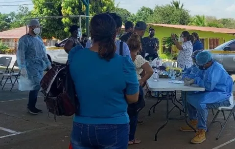 Aumenta tasa de positividad; Panamá suma 6,513 casos nuevos y siete defunciones por covid-19