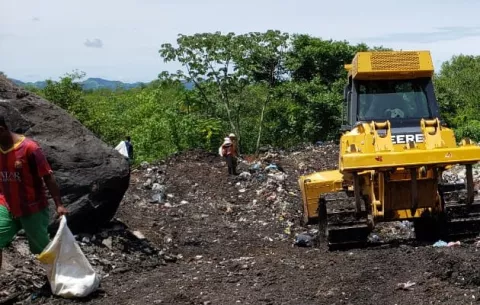 Municipio y empresa buscan prolongar vida útil de vertedero de Chame