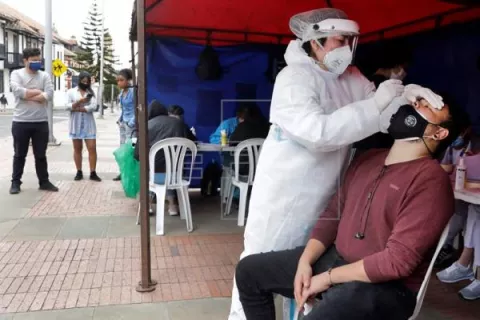Colombia reduce de 14 a 7 los días de aislamiento por coronavirus