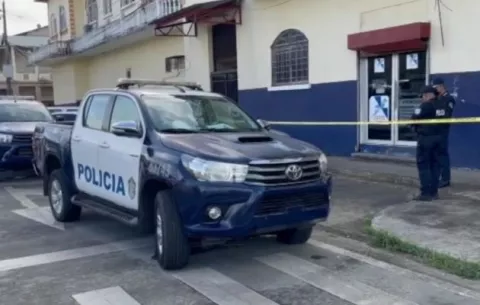 Roban cerca de mil dólares en la estafeta de correos en Colón