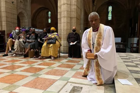 Las cenizas de Desmond Tutu ya descansan en Sudáfrica