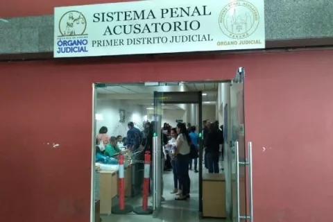 Obligar a todos los funcionarios judiciales a rendir declaración jurada podría verse como ‘excesivo’ 