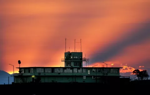 ¿Cuál es el costo humano, moral y económico de la prisión estadounidense de Guantánamo?