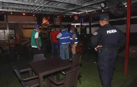 A partir de este lunes y por un mes están suspendidas las actividades masivas en el distrito de Los Santos 