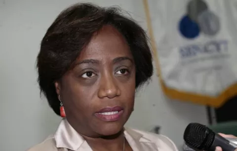  Lucy Molinar solicitará a Javier Caraballo que pida copia del Consejo de Gabinete de Juan Carlos Varela 