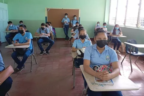 Más de 30 mil estudiantes iniciaron clases de recuperación académica