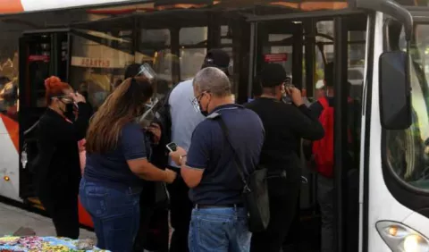 Mi Bus renovará 1,233   metrobuses de los 1,436 que circulan en el país
