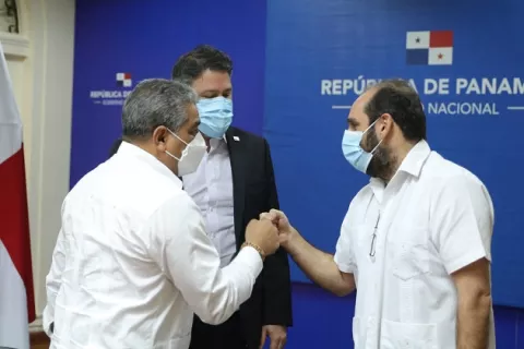 Minsa firma acuerdo transaccional que permitirá la culminación de cuatro hospitales