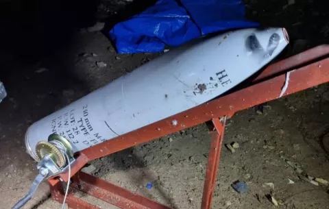 Misil impacta cerca del aeropuerto de Bagdad, el tercer ataque consecutivo