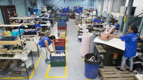 Empresarios piden un aumento de la productividad