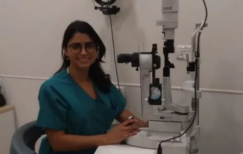 Oftalmóloga panameña Katherine Mato rompe barrera del idioma y se especializa en Israel