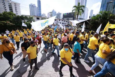 Presentan nóminas para  las secretarías del partido Realizando Metas   