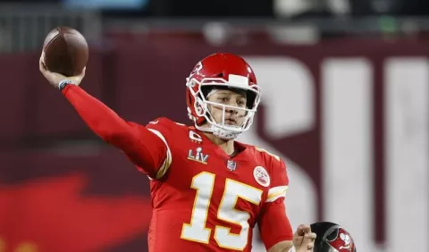 Bucs y Chiefs, grandes favoritos de la ronda divisional de la NFL