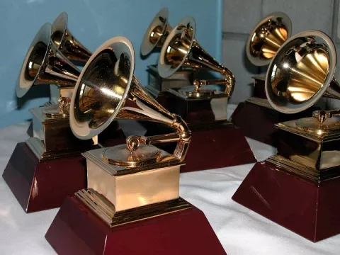 Premios Grammy: La gala fue aplazada por la expansión de ómicron