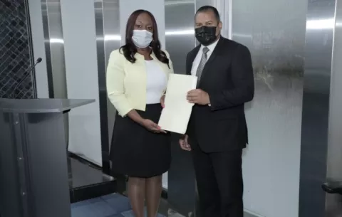 Presentan iniciativa legislativa para el uso de pruebas caseras de covid-19