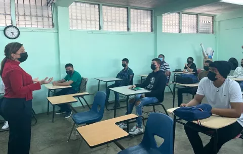 Aumenta cifra de estudiantes reprobados; no pasaron materias como Artística y Educación Física