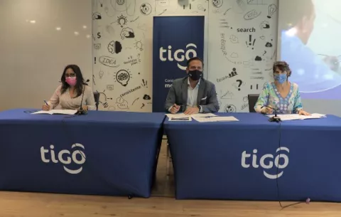 Más de 4 mil docentes serán capacitados en educación digital con 'Maestros conectados'