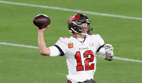 Tom Brady consigue récord en 'playoffs' en la NFL