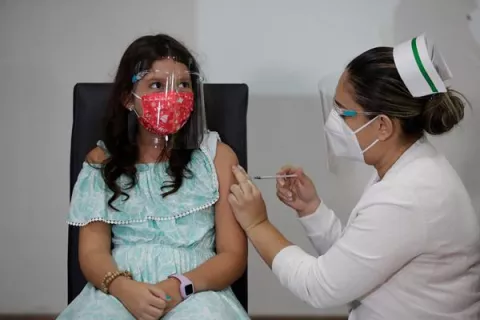 Llega el tercer lote de vacunas pediátricas contra la covid-19