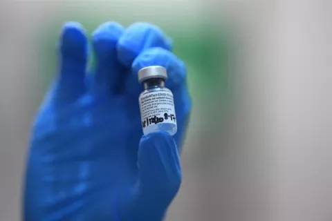 Primer lote de 60 mil vacunas pediátricas llega hoy al país
